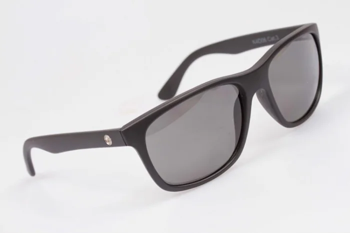 Солнцезащитные очки Korda Sunglasses Classic Matt Black Shell Grey Lens K4D06 фото